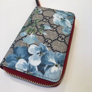 Authentic Gucci small wallet